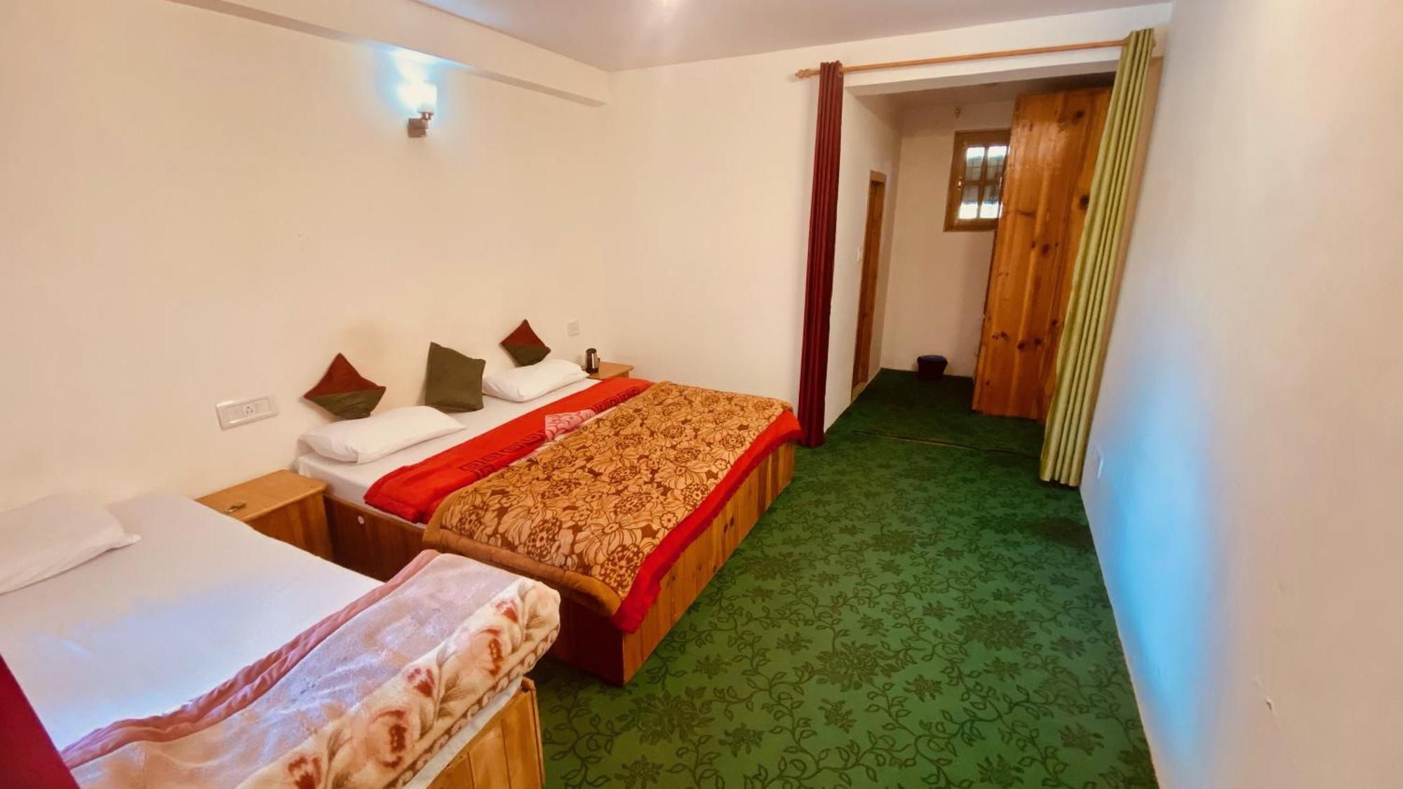 Madpackers Manali Hostel - Manali (Himachal Pradesh) — Photos 2